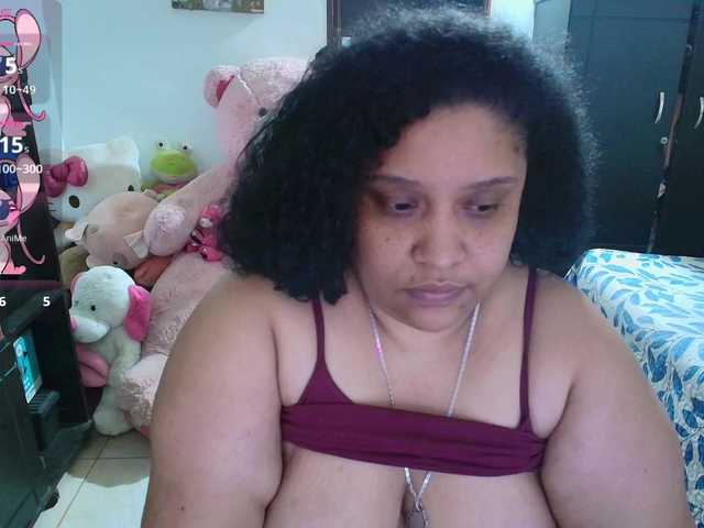 millarobertss live cam preview