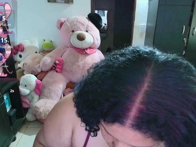 millarobertss live cam preview