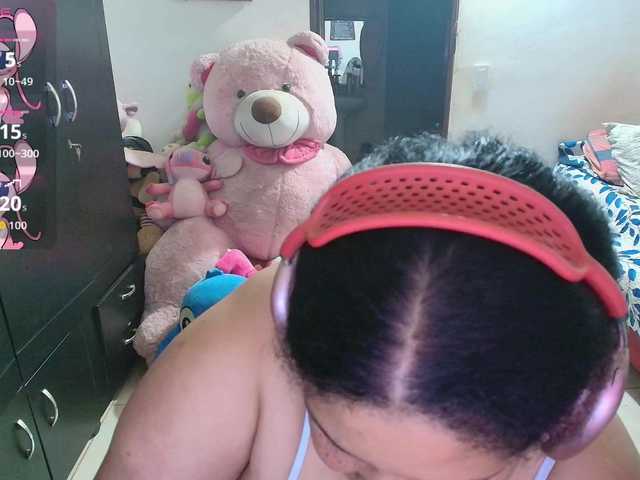 PandoraDreams live cam on BongaCams