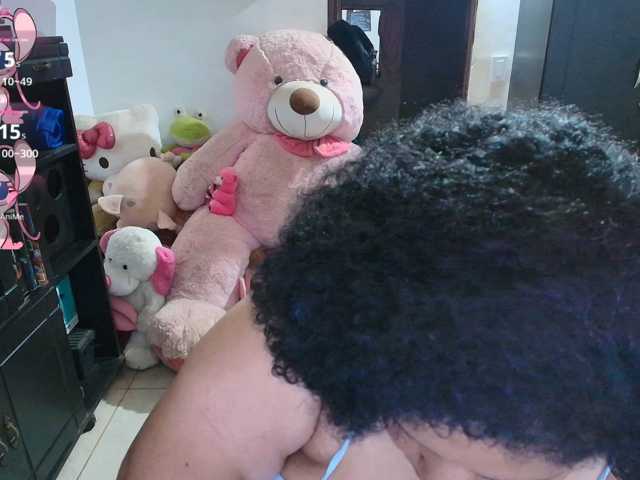PandoraDreams live cam on BongaCams