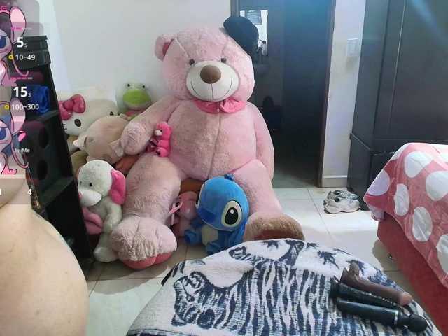 PandoraDreams live cam on BongaCams