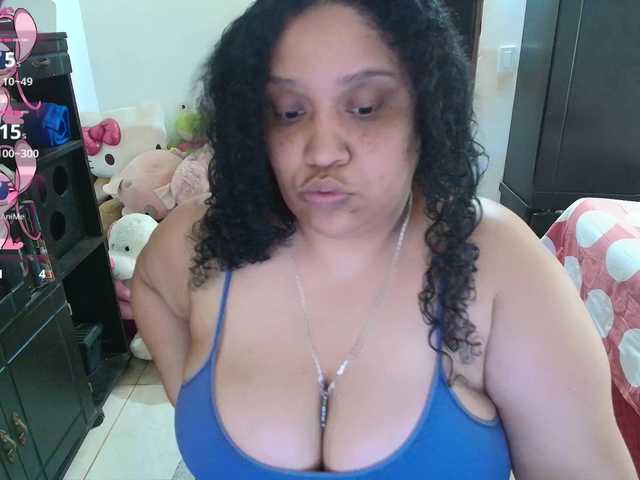 PandoraDreams live cam on BongaCams