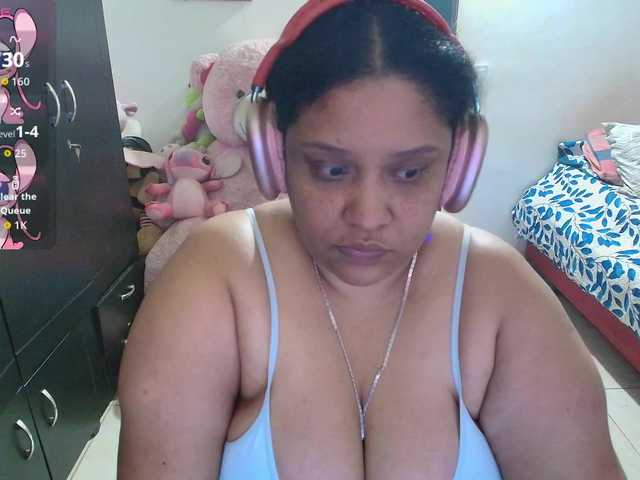 PandoraDreams live cam on BongaCams