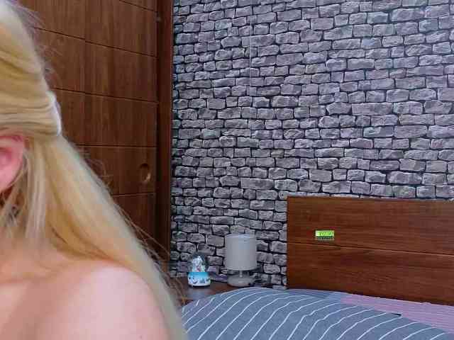 CuteBlondie