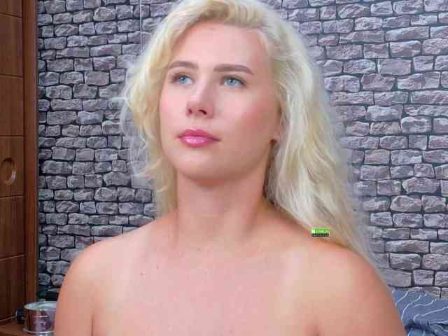 CuteBlondie