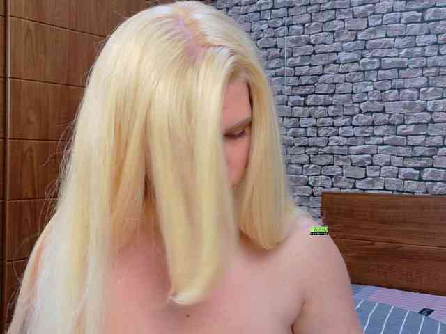 CuteBlondie