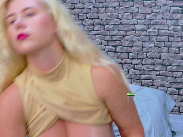 CuteBlondie