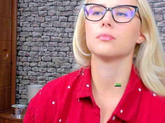 CuteBlondie