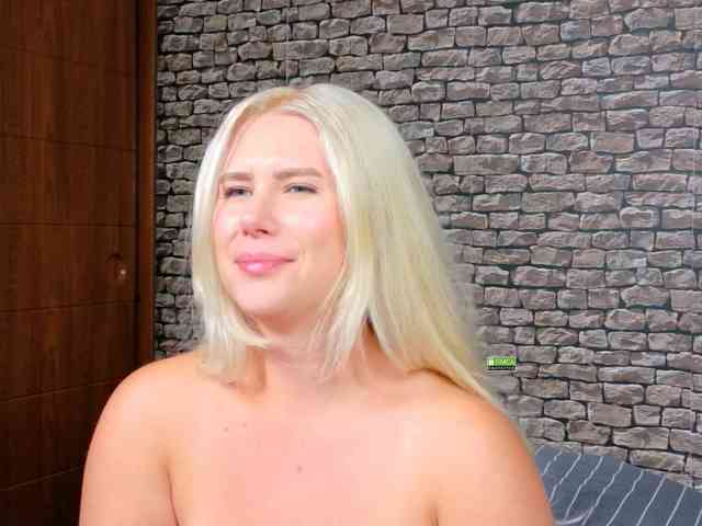 CuteBlondie