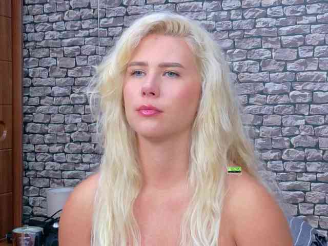 CuteBlondie