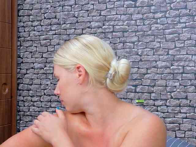 CuteBlondie