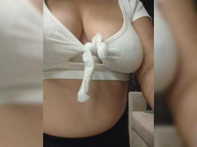 Lalili live cam on BongaCams