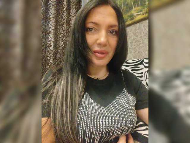 Lalili live cam on BongaCams