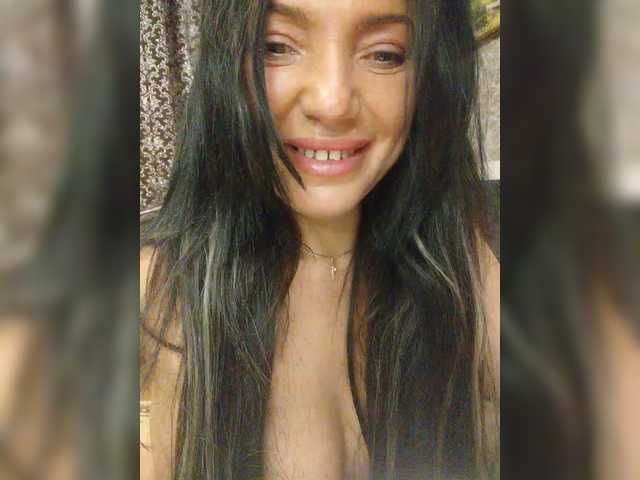 Lalili live cam on BongaCams
