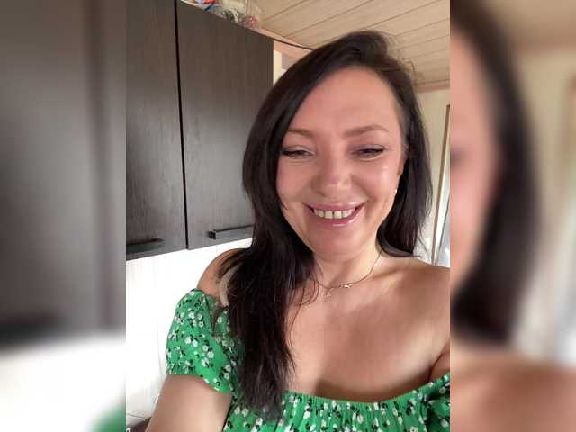 Lalili's BongaCams show and profile