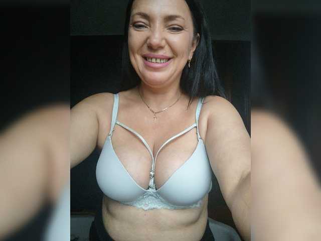 Lalili live cam on BongaCams