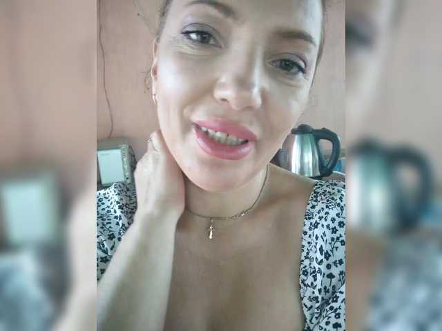 Lalili live cam on BongaCams