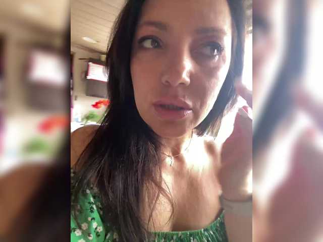 Lalili's BongaCams show and profile