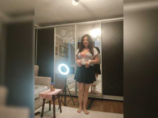 Lalili's BongaCams show and profile