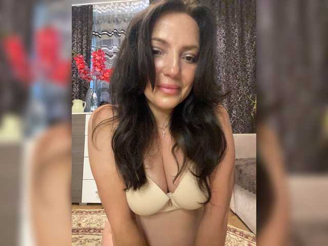 Lalili live cam on BongaCams