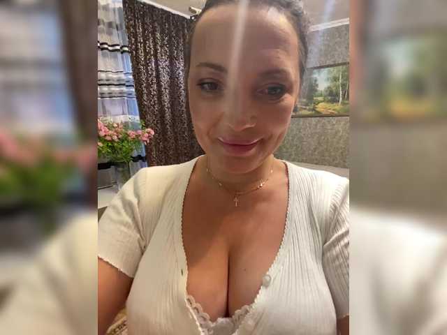 Lalili live cam on BongaCams