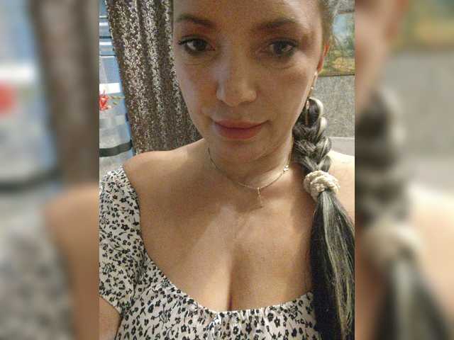 Sex chat gratuit in direct cu Lalili pe BongaCams