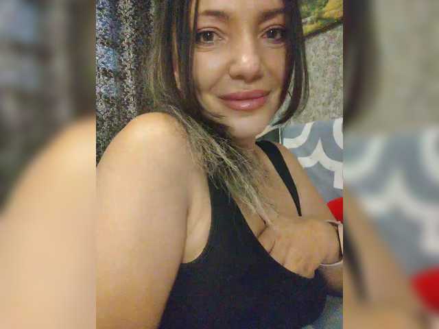 Lalili live cam on BongaCams