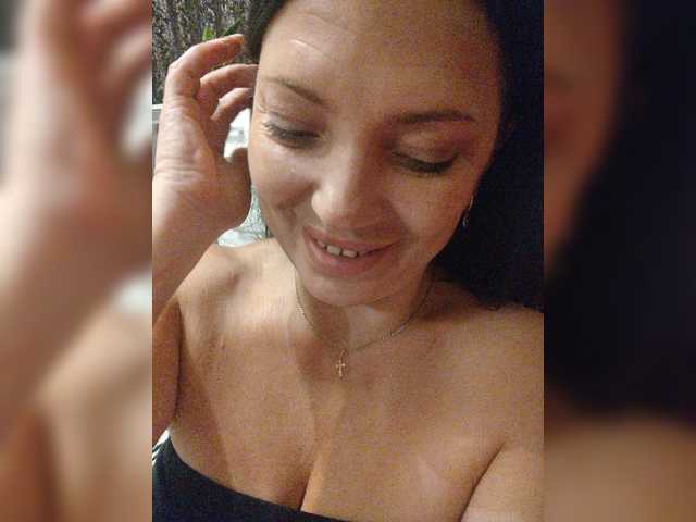 Lalili live cam on BongaCams