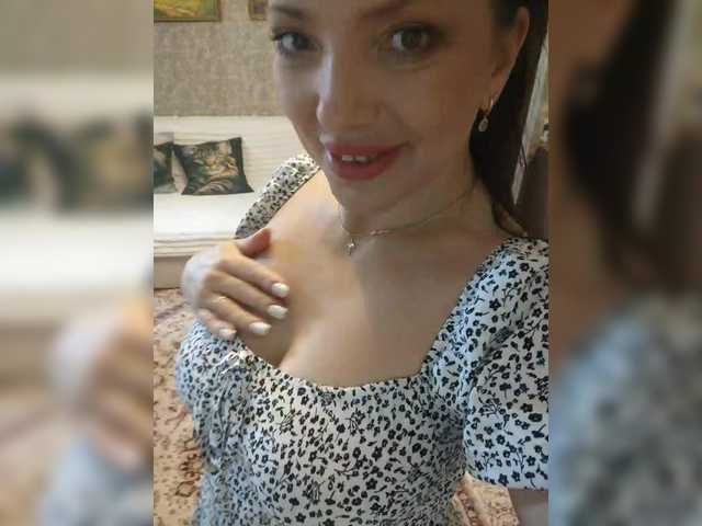 Lalili live cam on BongaCams