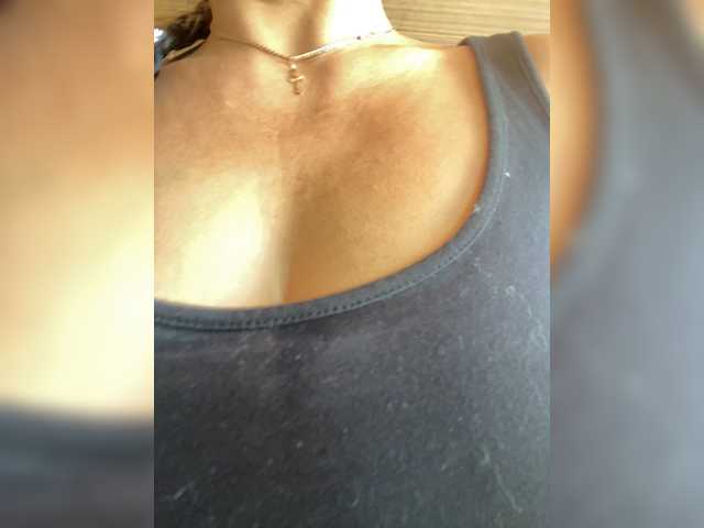 Lalili live cam on BongaCams