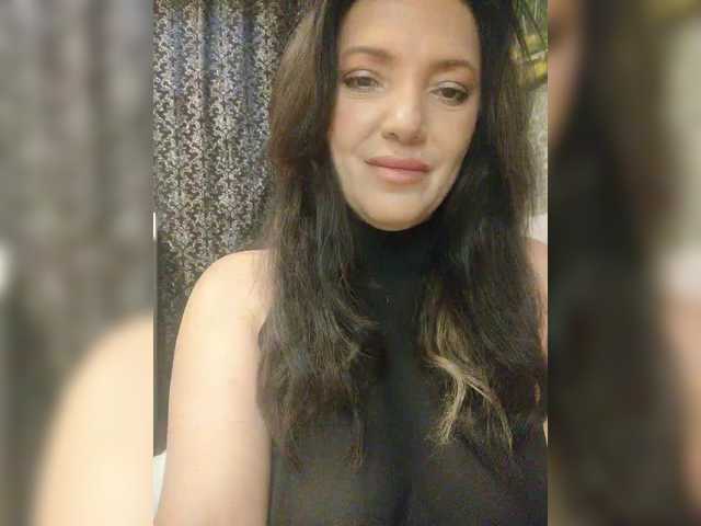 Lalili, 43 y/o - Live Cam on BongaCams
