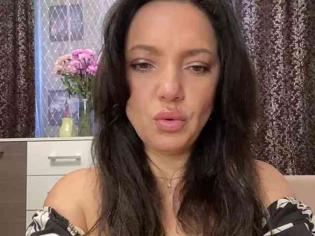 ProstoLolkaXXX webcam