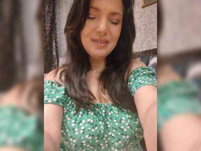 ProstoLolkaXXX webcam