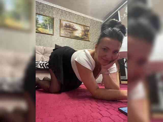ProstoLolkaXXX webcam