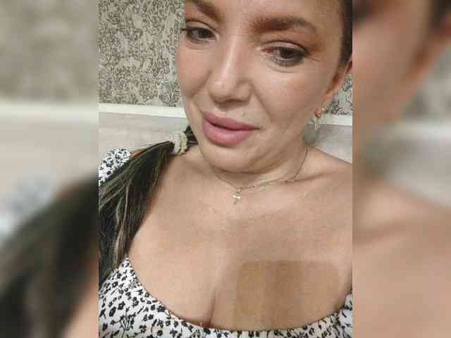ProstoLolkaXXX webcam