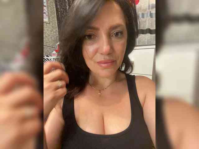 ProstoLolkaXXX webcam