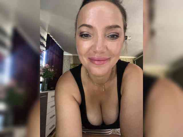 ProstoLolkaXXX webcam