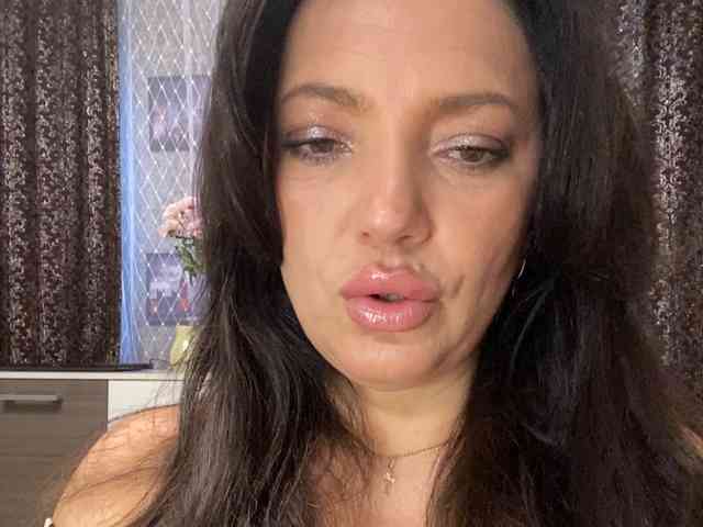 ProstoLolkaXXX webcam