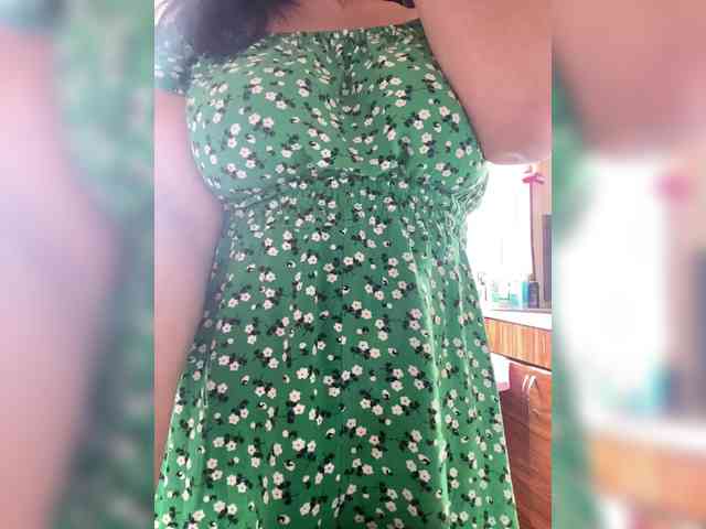 ProstoLolkaXXX webcam