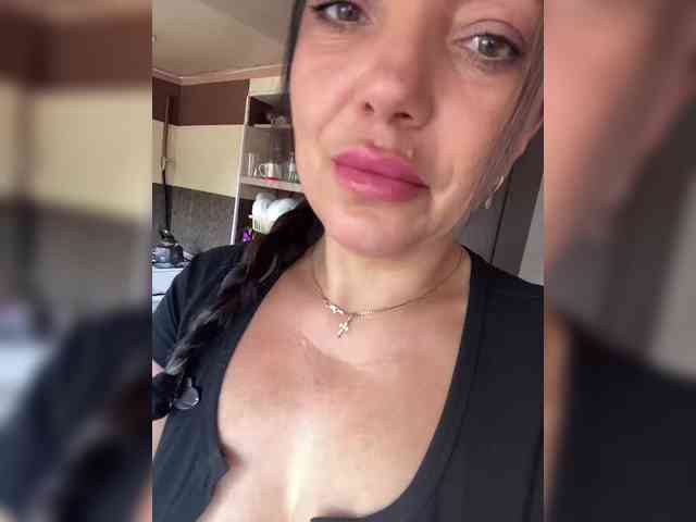 ProstoLolkaXXX webcam