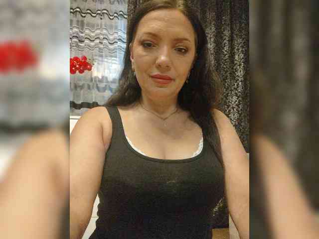 ProstoLolkaXXX webcam