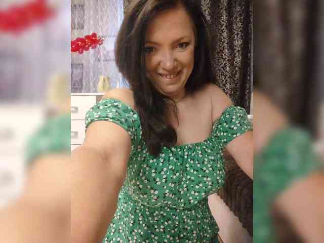 ProstoLolkaXXX webcam