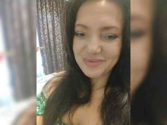 ProstoLolkaXXX webcam