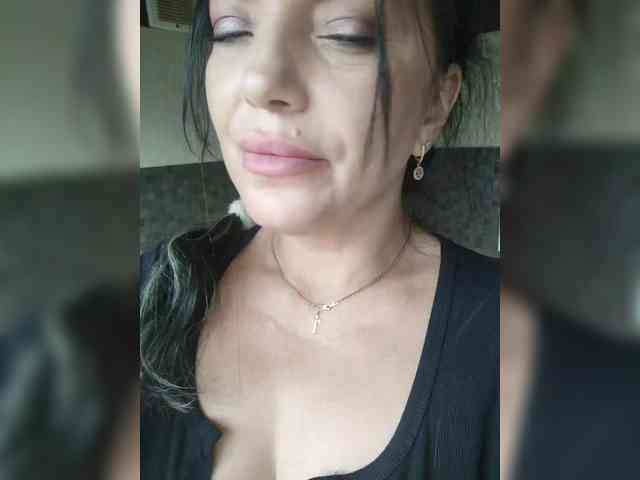 ProstoLolkaXXX webcam