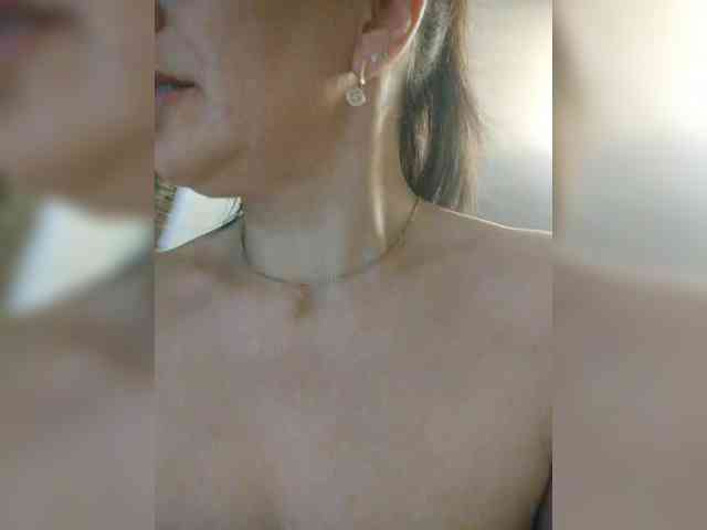 ProstoLolkaXXX webcam