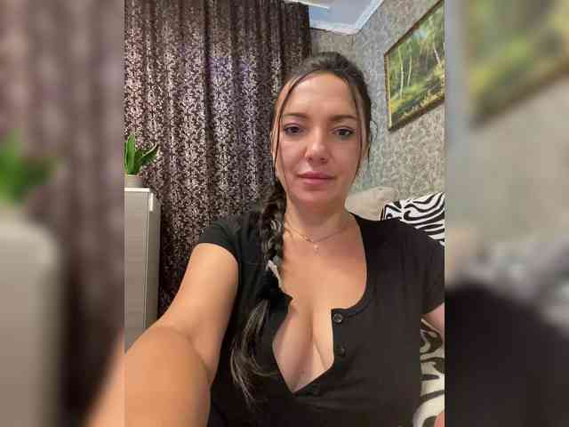 ProstoLolkaXXX webcam