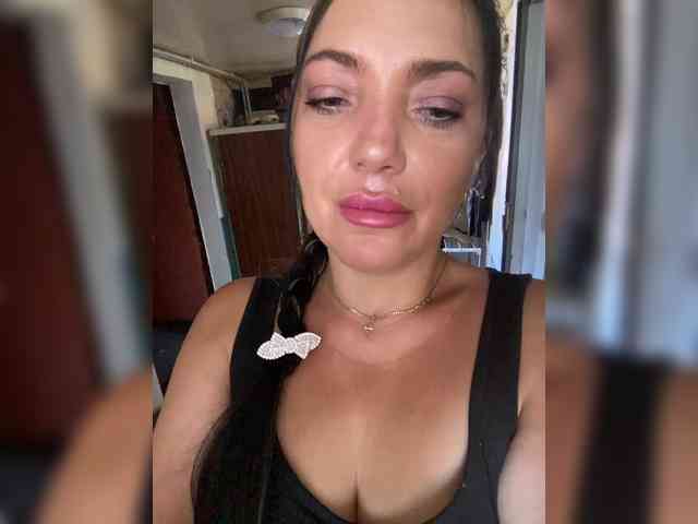 ProstoLolkaXXX webcam