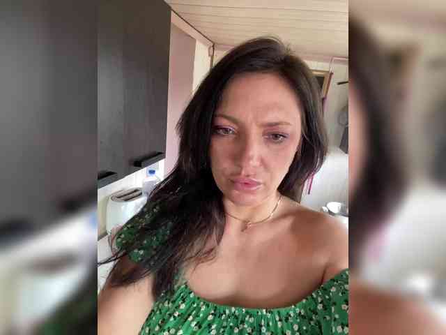 ProstoLolkaXXX webcam