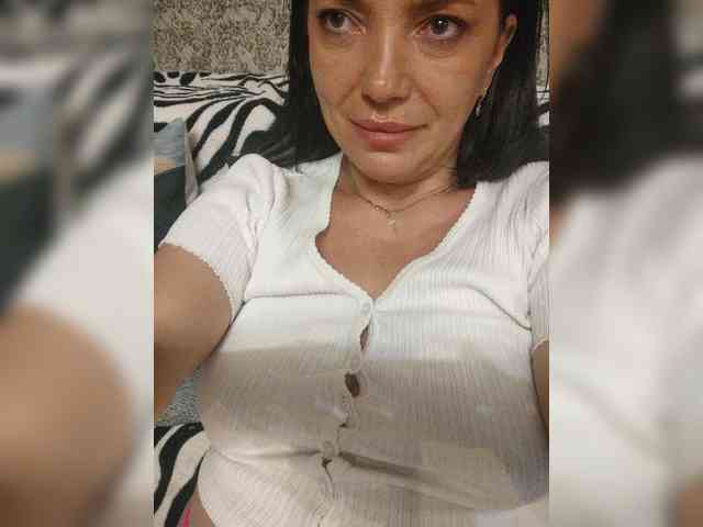 ProstoLolkaXXX webcam
