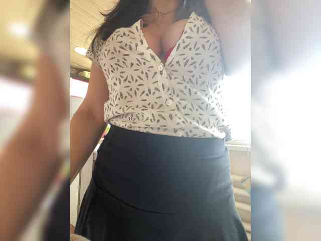 ProstoLolkaXXX webcam